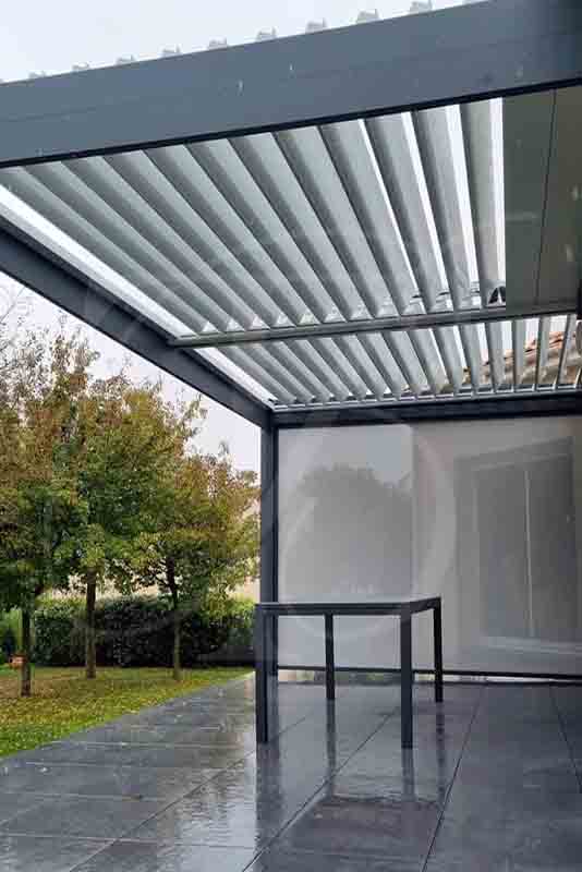 Pergola pool house