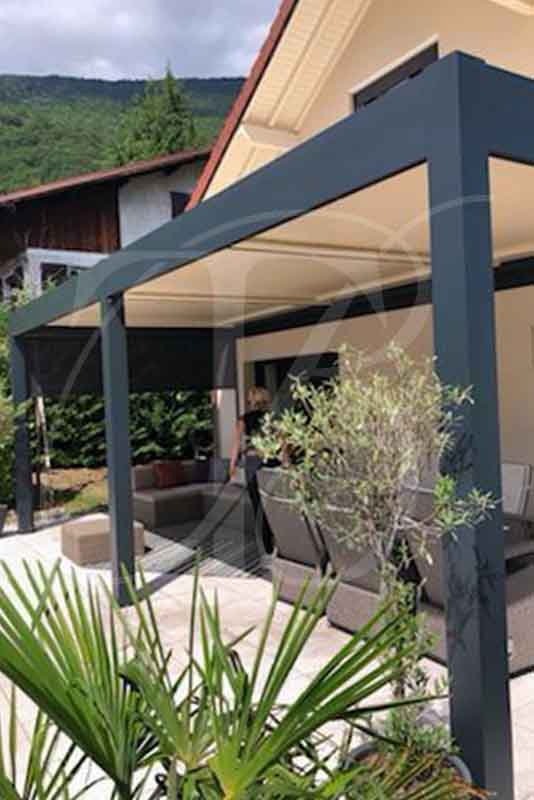 Pergola bioclimatique